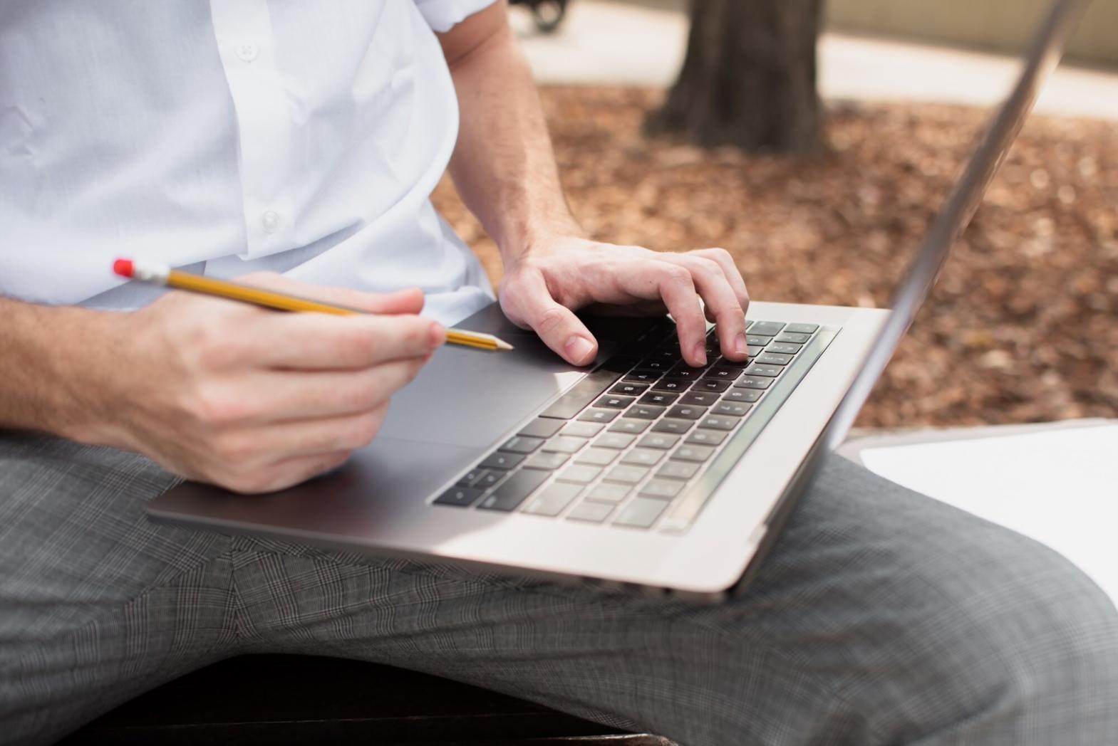 Menjaga kesehatan dan keseimbangan saat belajar jarak jauh